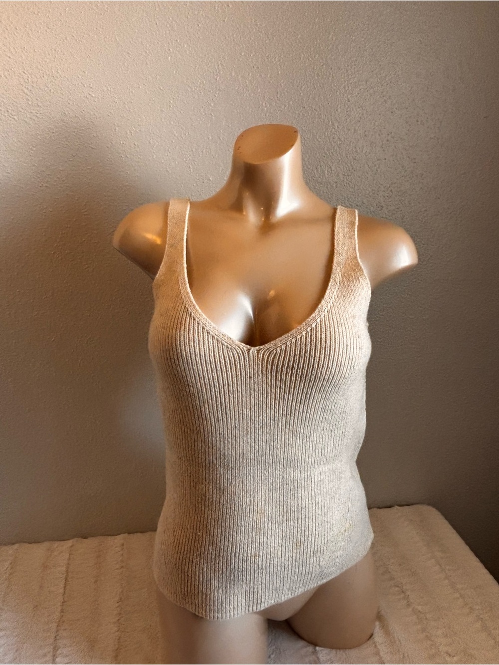 Old Navy Knit V-Neck Tank Top in Beige
